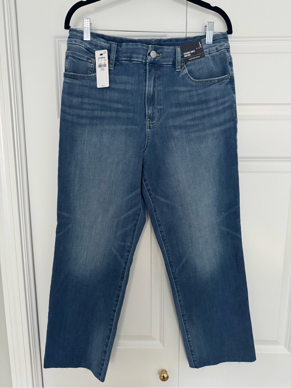 Express Women's Ankle Length Straight Leg Jeans Size Large BRAND NEW